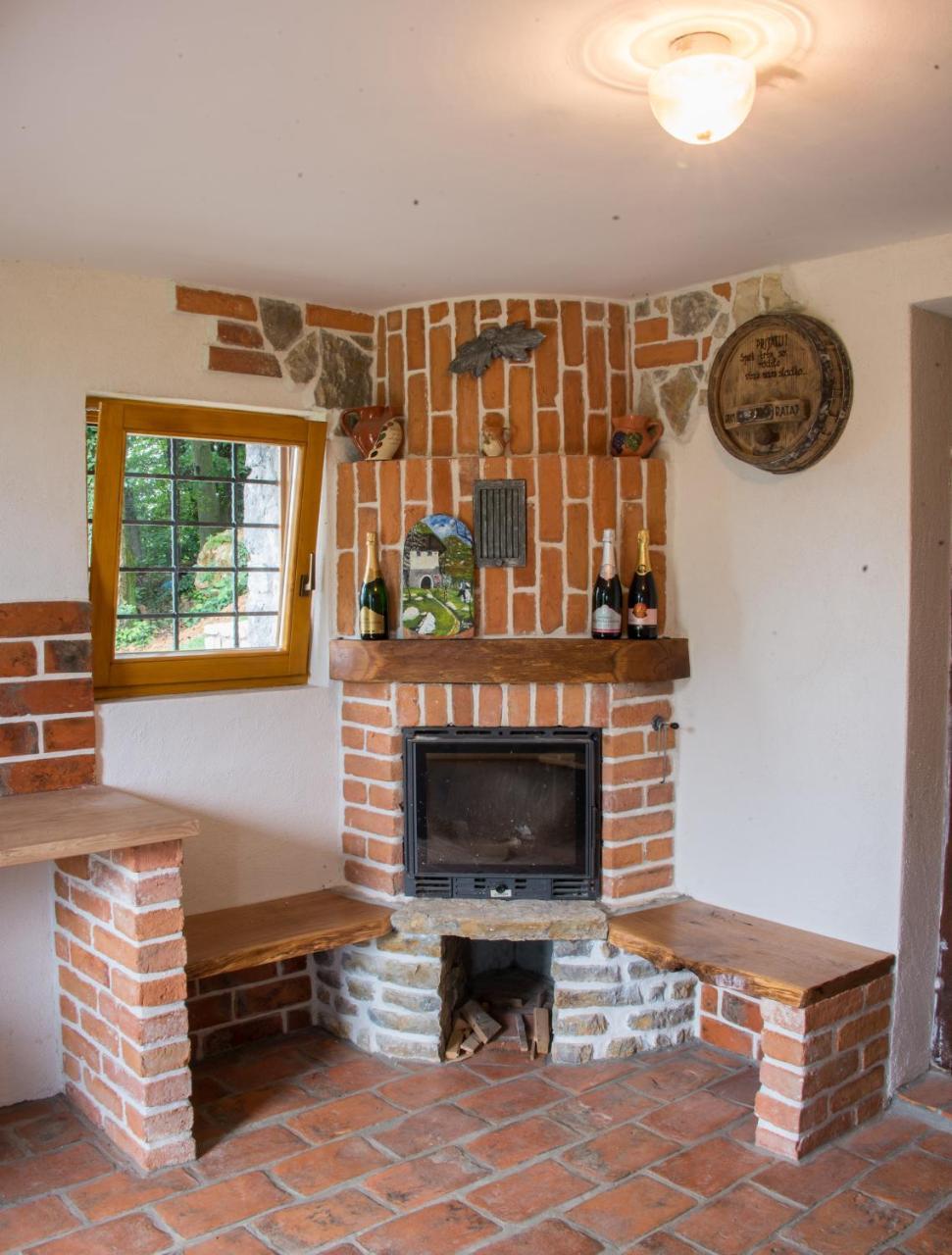 Vineyard Cottage Rataj 2 Novo Mesto Buitenkant foto